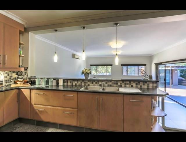 3 BEDROOM FREEHOLD FOR SALE IN RANDHART
